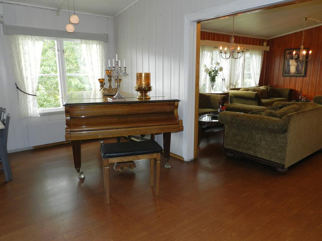 Hôtel Vindfjelltunet Gjestegaard à Steinsholt Extérieur photo